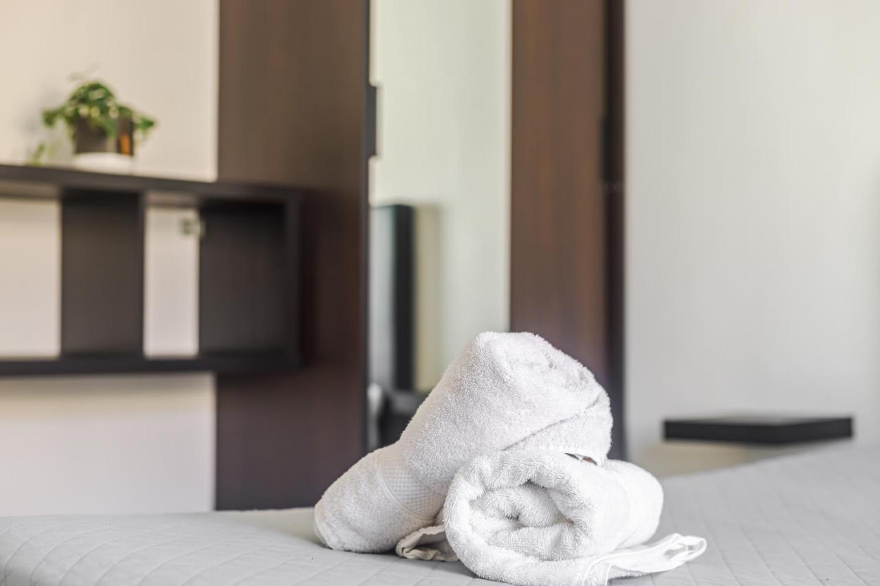 Alhos Vedros Sleeptubal Moderne Accommodatie מראה חיצוני תמונה
