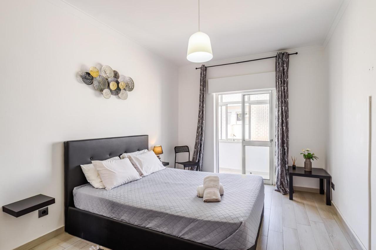 Alhos Vedros Sleeptubal Moderne Accommodatie מראה חיצוני תמונה
